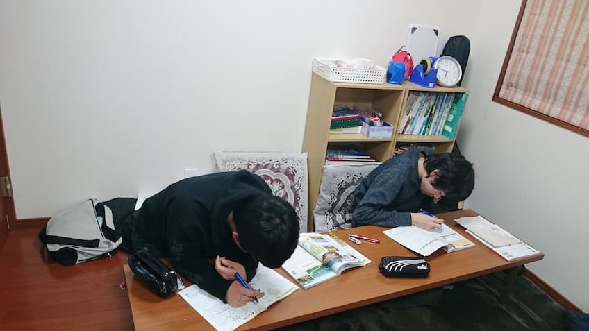 勉強している画像その3